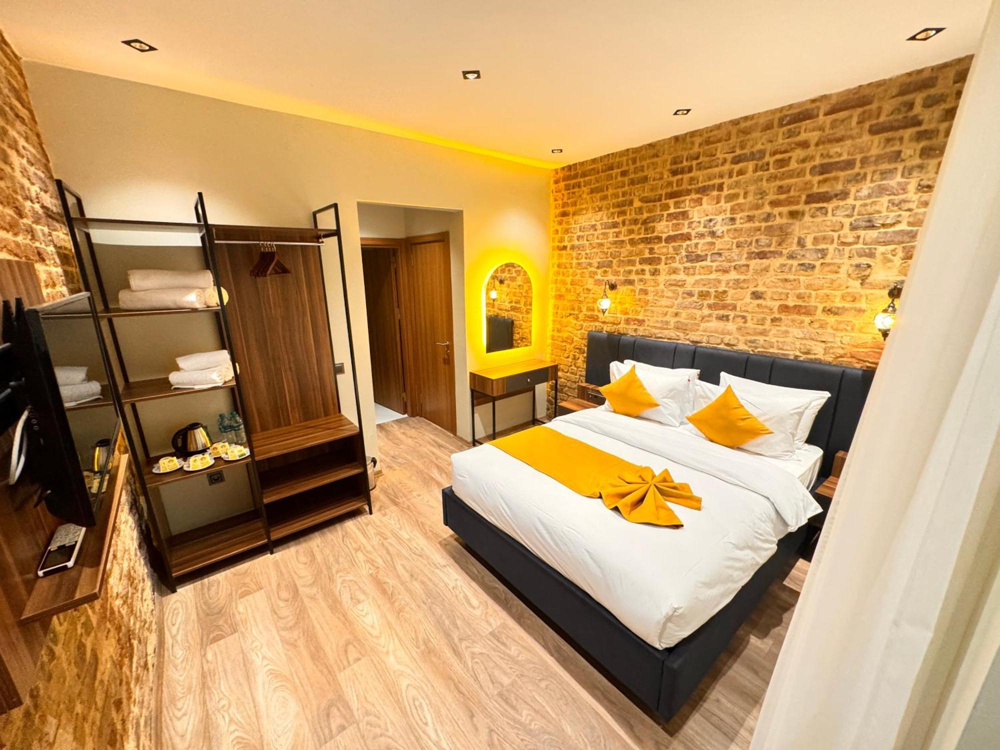 Galata Calm Tale Hotel Istanboel Buitenkant foto